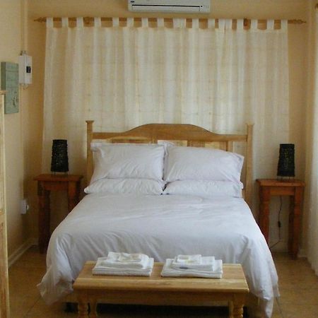 Die Katte Guest House Cottages- Vosburg Dış mekan fotoğraf